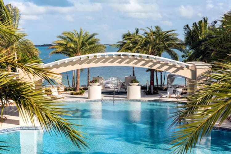 Pool and sea